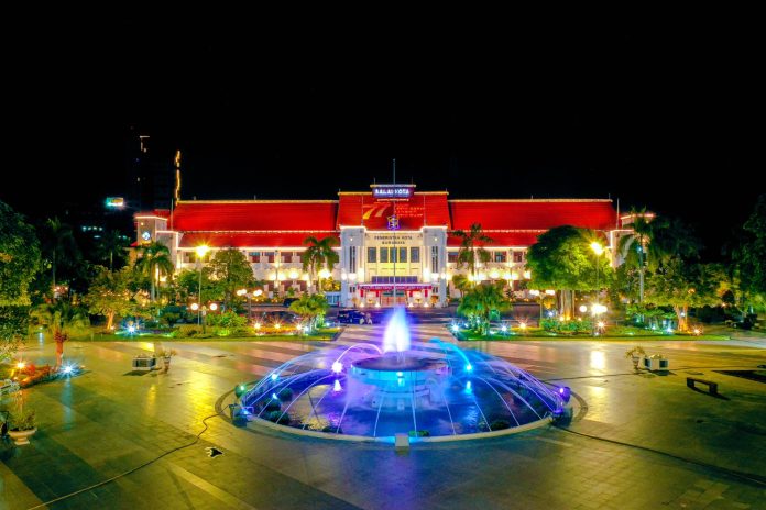 Balai Kota Surabaya