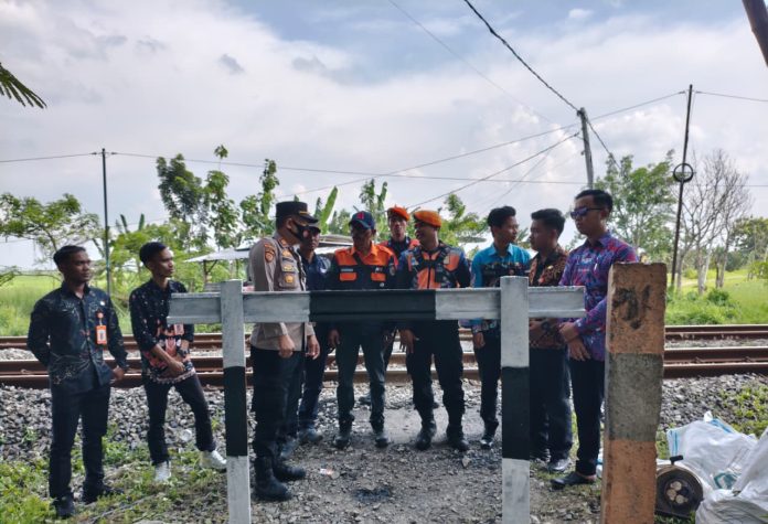 Penutupan Perlintasan Sebidang