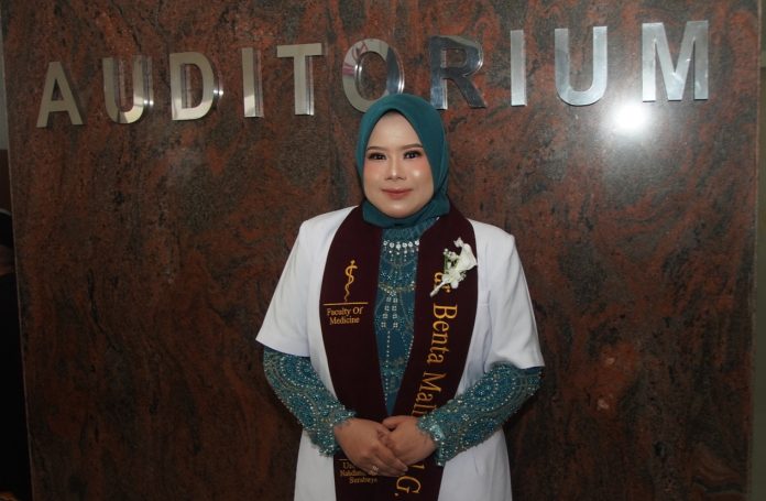 Kisah Gadis Asal Madura Jadi Dokter