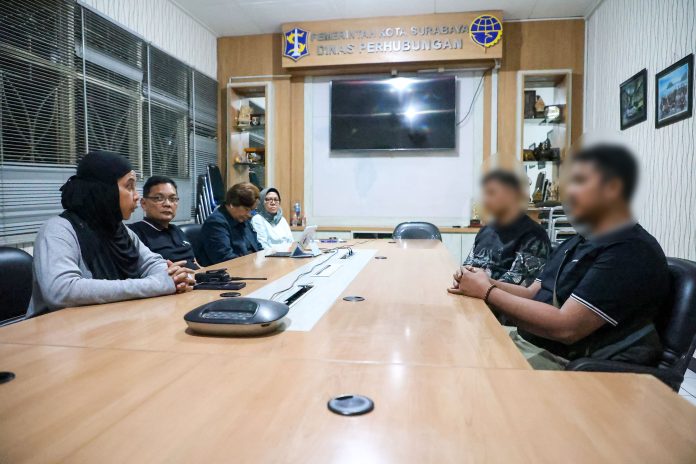 Oknum Dishub dan Satpol PP Surabaya