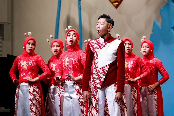 Paduan Suara SMPN di Surabaya