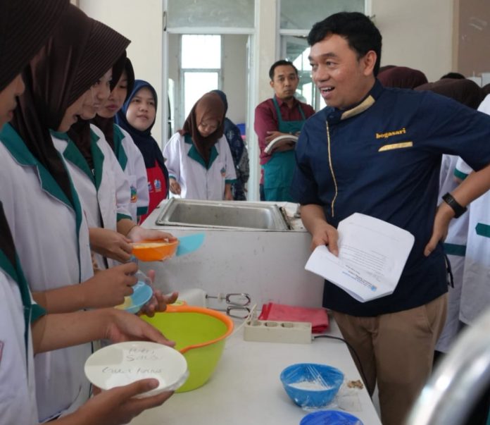 Bogasari Mengajar