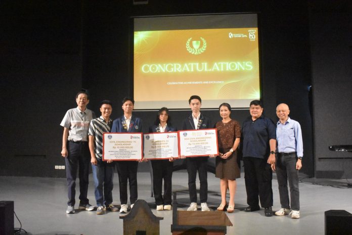 Alumni Teknik Sipil UK Petra